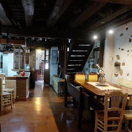 La Casa De Isabela Villa Аренас де Сан Педро Екстериор снимка