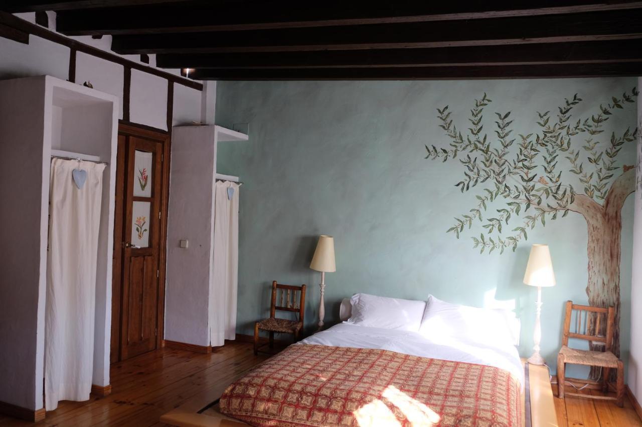 La Casa De Isabela Villa Аренас де Сан Педро Екстериор снимка