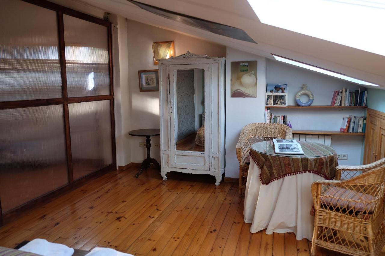 La Casa De Isabela Villa Аренас де Сан Педро Екстериор снимка
